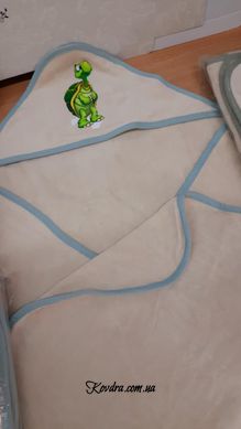 Детское велюровое полотенце для купания бежевое, 80х80 см