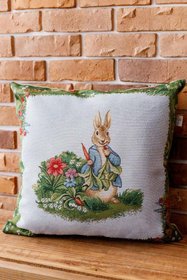 Подушка декоративная "Поляна" Заяц с морковью, 45x45см