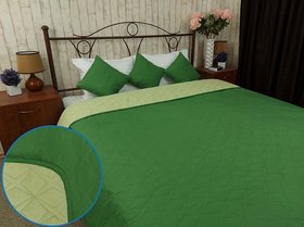 Двостороннє декоративне покривало Grass Зірка зелене, 150х212см 360.52У_Grass зірка